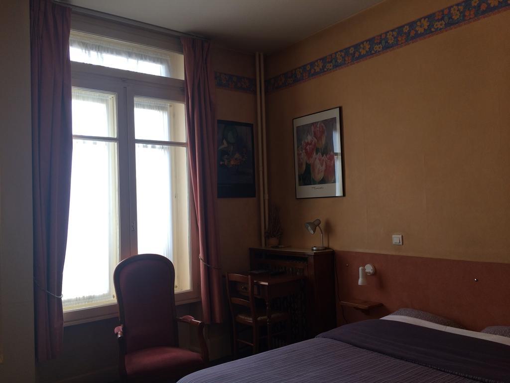 Hotel De Paris Charleville-Mézières Екстериор снимка