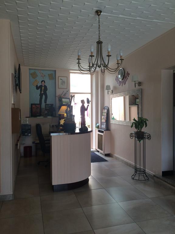 Hotel De Paris Charleville-Mézières Екстериор снимка
