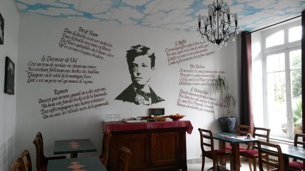 Hotel De Paris Charleville-Mézières Екстериор снимка