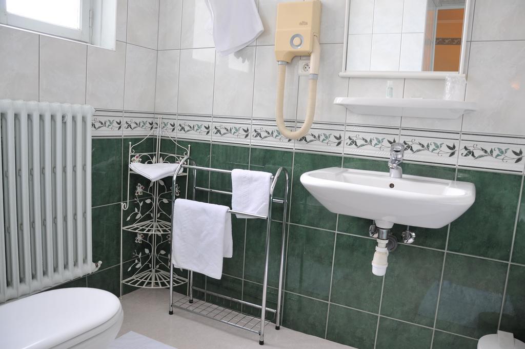 Hotel De Paris Charleville-Mézières Екстериор снимка