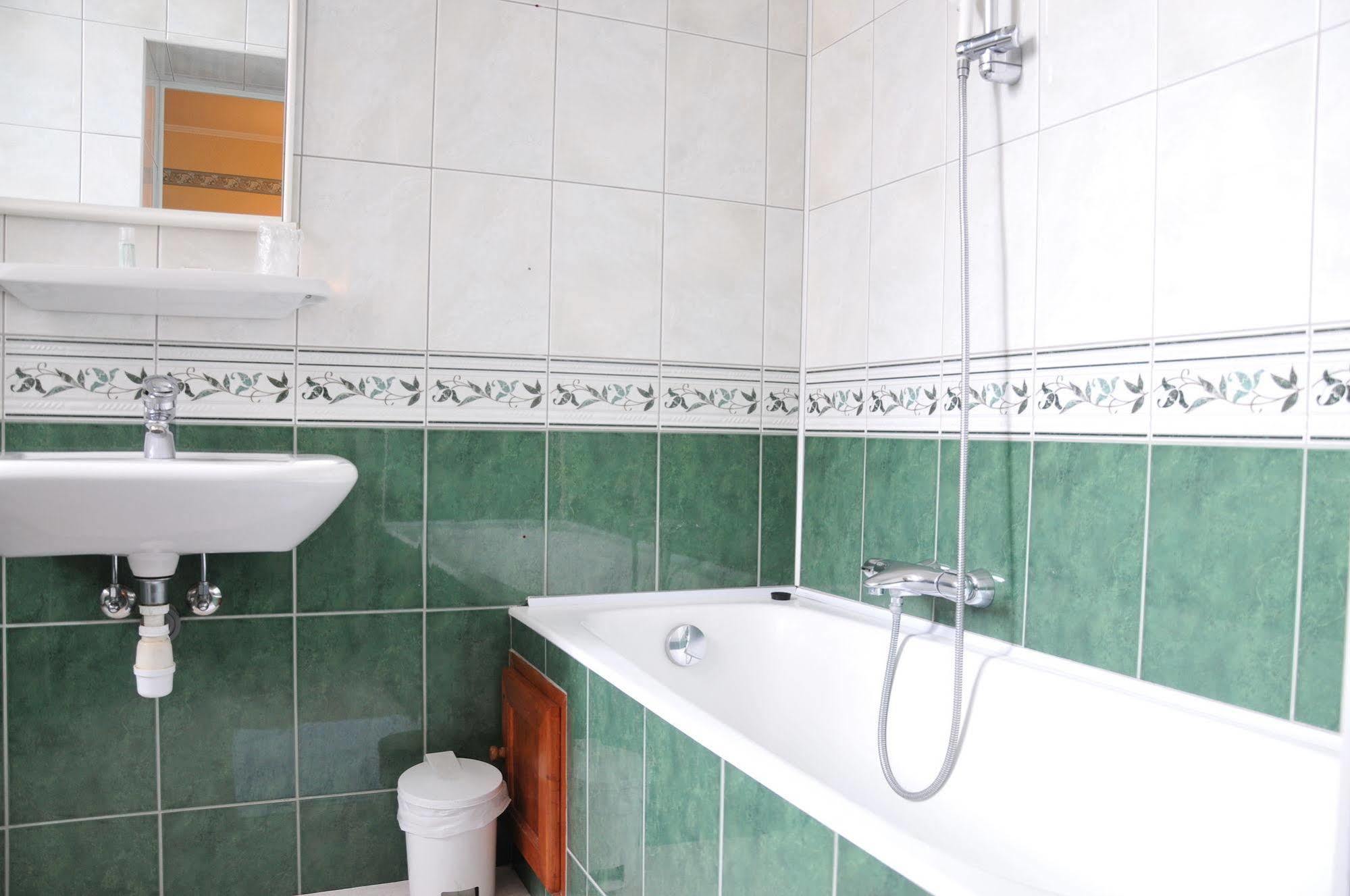 Hotel De Paris Charleville-Mézières Екстериор снимка